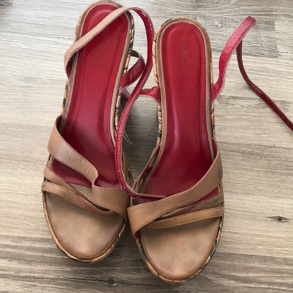 Platform wedges